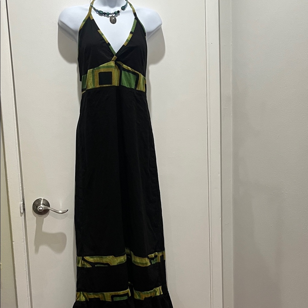 Elegant Black and Green Maxi Dress